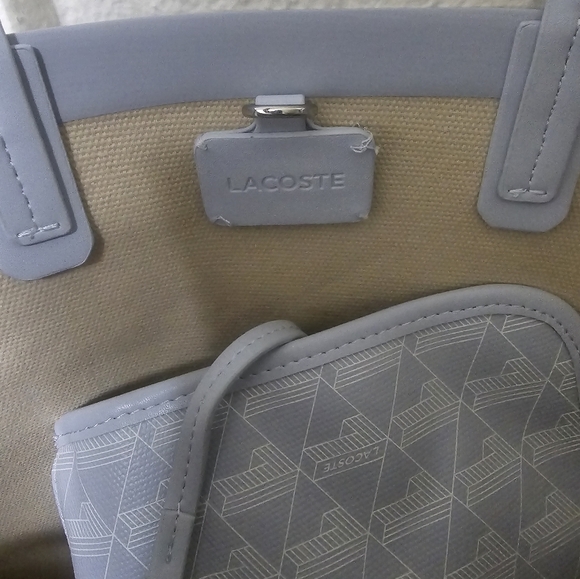 Lacoste tote - Picture 5 of 8